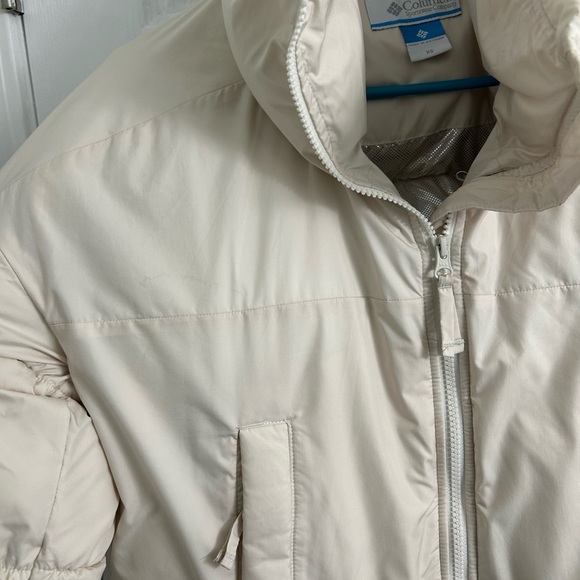 Columbia Cream Cropped Puffer Jacket - Picture 7 of 10